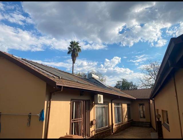 7 BEDROOM HOUSE FOR SALE IN AERORAND